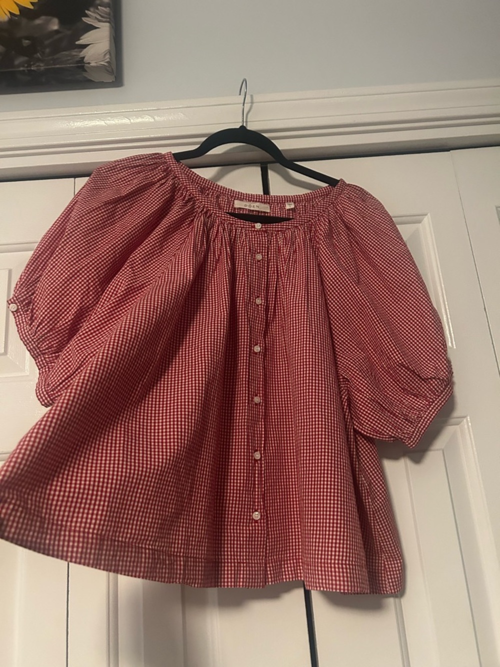 Doen Button Front Top - Red White